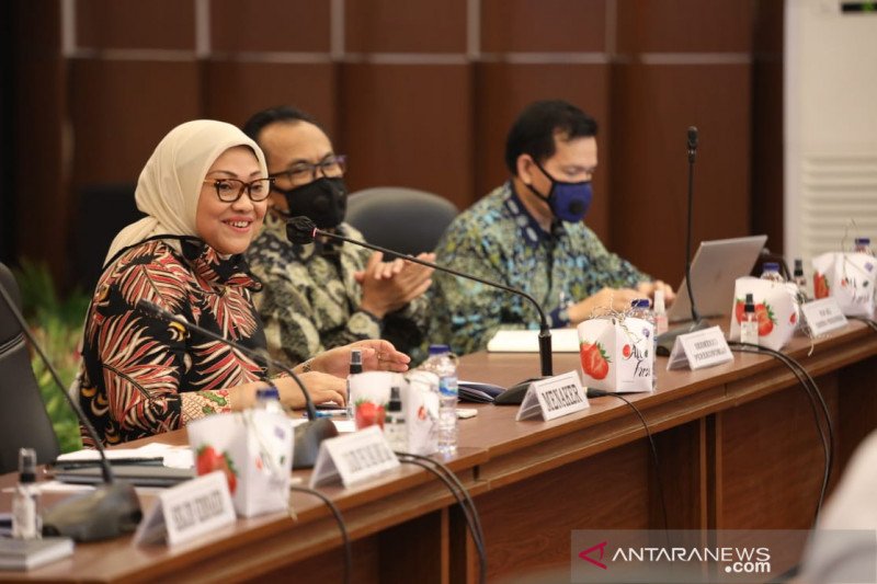 RUU Ciptaker Klaster Ketenagakerjaan Selesai Dibahas, Menaker: Segera Dibawa ke DPR