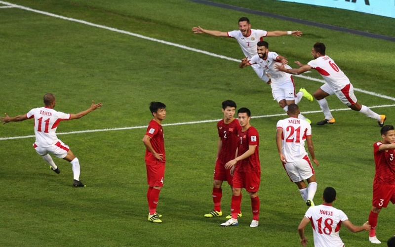  Cetak Sejarah, Vietnam Lolos ke Babak Perempat Final Piala Asia