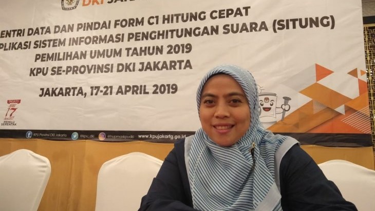Ketua Komisi Pemilihan Umum (KPU) DKI Jakarta Betty Epsilon Idroos di Jakarta, Minggu (21/4/2019). (ANTARA News/Devi Nindy Sari)