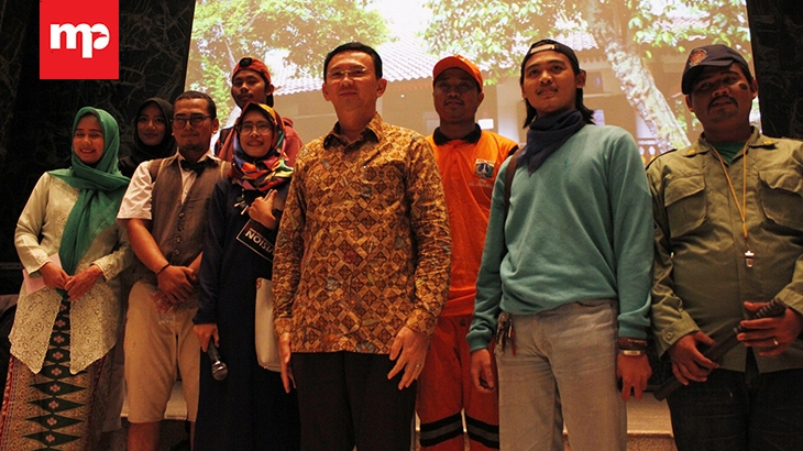 Wow, Pemprov DKI Manjakan Petugas PPSU dengan Bioskop