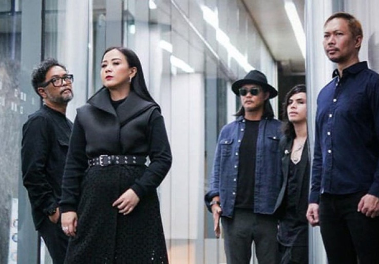 Edwin Cokelat Ungkap Alasan Pilih Astrid Jadi Vokalis Sementara