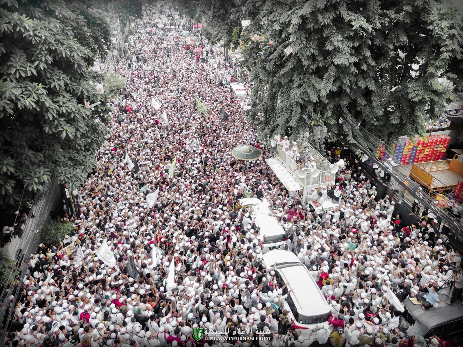 Penyambutan Kedatangan Rizieq Shihab. (Foto: Antara).
