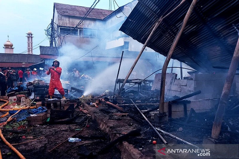 IKAPPI Minta Anies Siapkan Lapak Darurat Bagi Pedagang Pasar Tanah Abang