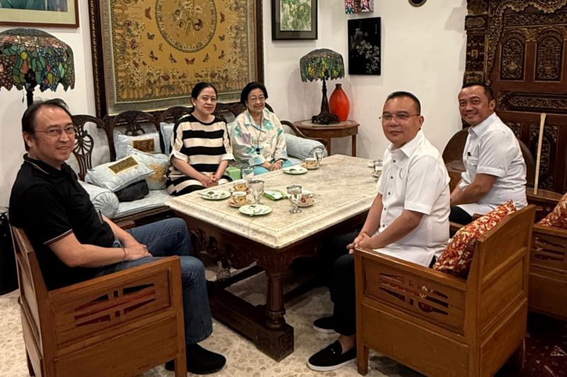 Sinyal Dari Foto Pertemuan Petinggi Gerindra dan Megawati Yang Diunggah Usai Dasco Umumkan Amnesti Hasto   