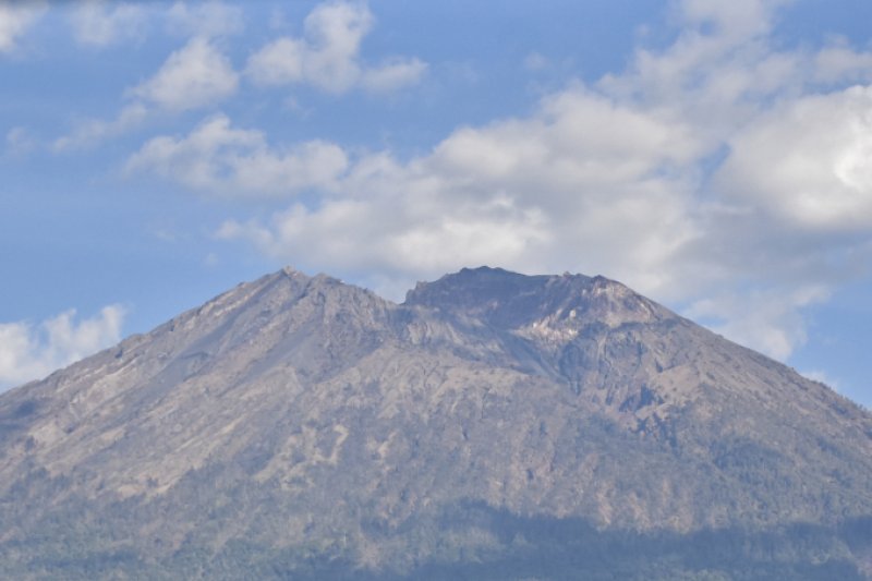 Gunung Rinjani akan tidur panjang (Sumber: ANTARA FOTO/AHMAD_SUBAIDI)