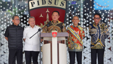 Jampidsus Febrie Adriansyah Berikan Keterangan Pers di Kejagung Jakarta