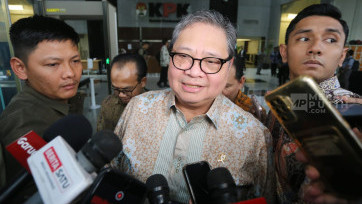 Menko Perekonomian Airlangga Hartarto Sambangi KPK Bahas Tarif Resiprokal Amerika Serikat