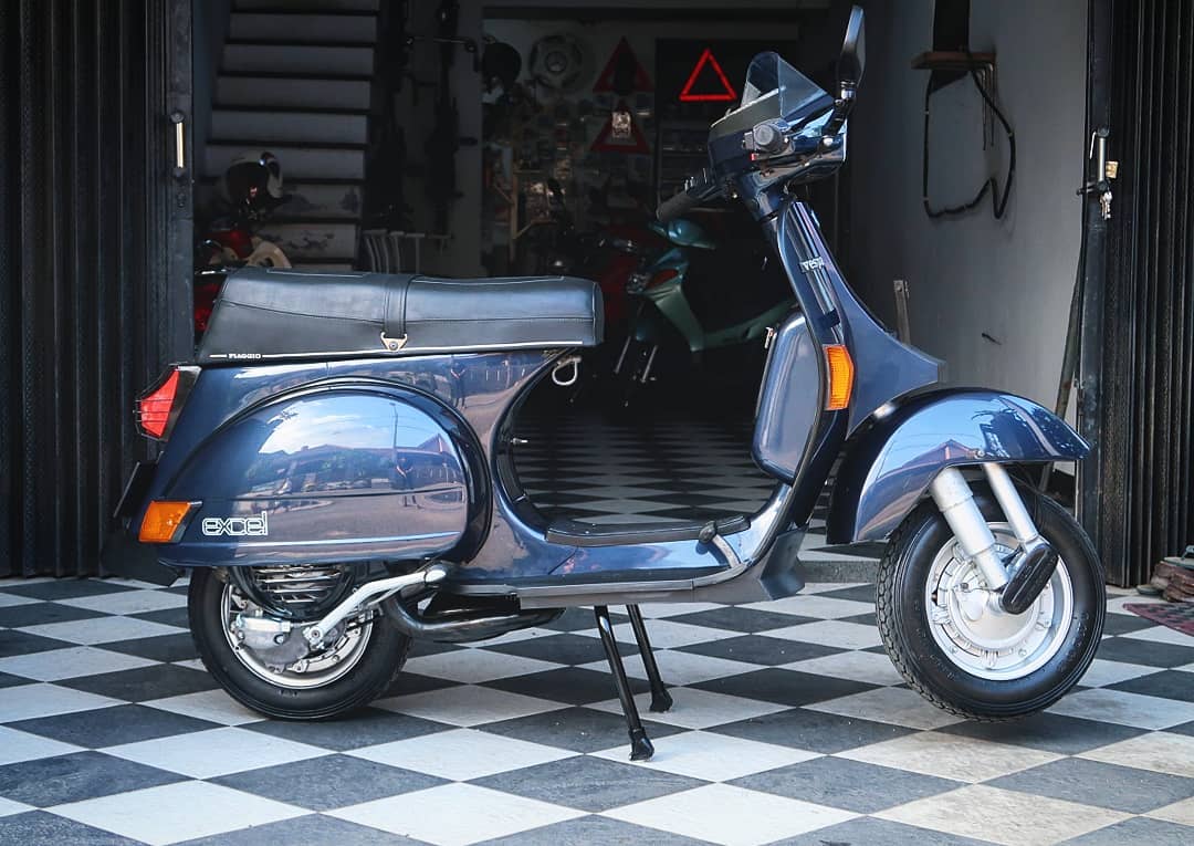 Vespa Excel 150