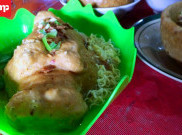 Rasakan Sensasi Makan Bakso 'Buaya Beranak' di Kedai Joko Kendil 