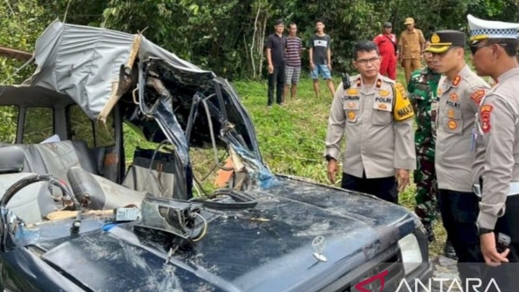 Minibus Terpelanting di Jalan Lintas Tengah Sumatera, 5 Tewas