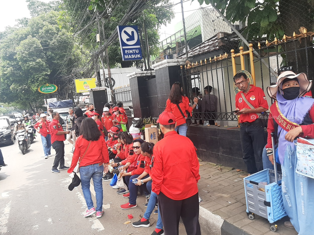 Datangi PN Jaksel, Pemuda Batak Bersatu Tuntut Ferdy Sambo Dihukum Mati