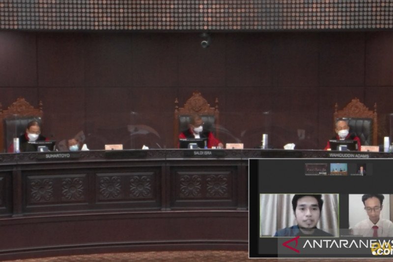 MK Tolak Uji Formil UU KPK Baru