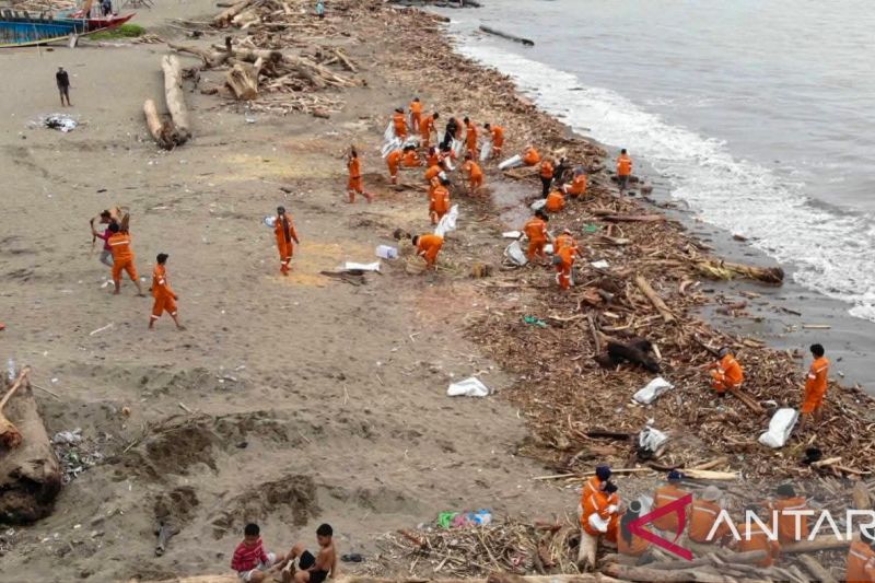 Setelah Cuaca Ektrem Bikin Banjir Bandang, Rob Bakal Terjang Sumbar