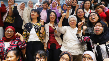 Momen Hari Kartini, DPR Sahkan RUU PPRT Jadi UU, Lindungi Pekerja Rumah Tangga 