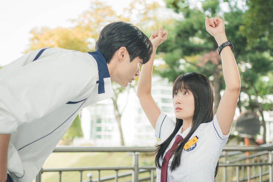 Drama Byun Woo Seok dan Kim Hye Yoon 'Lovely Runner' akan Tayang di Netflix
