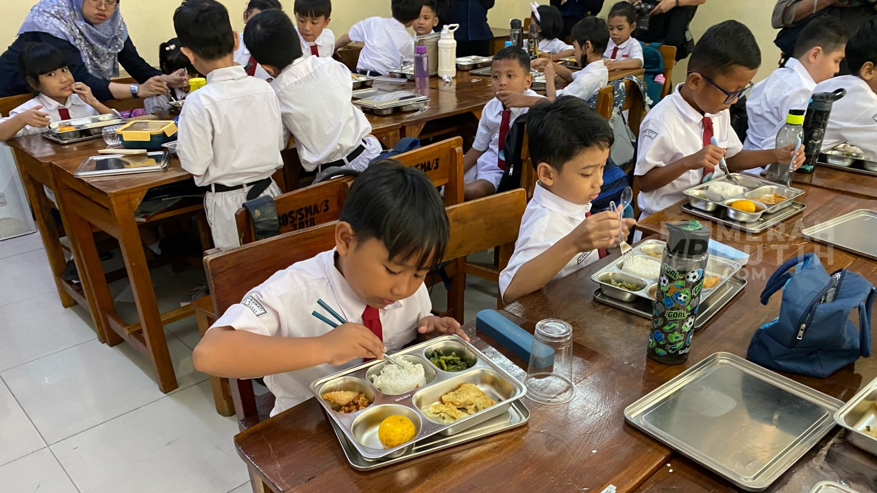 Pakar Ekonomi Khawatirkan Celah Korupsi Terbuka di Program Makan Bergizi Gratis