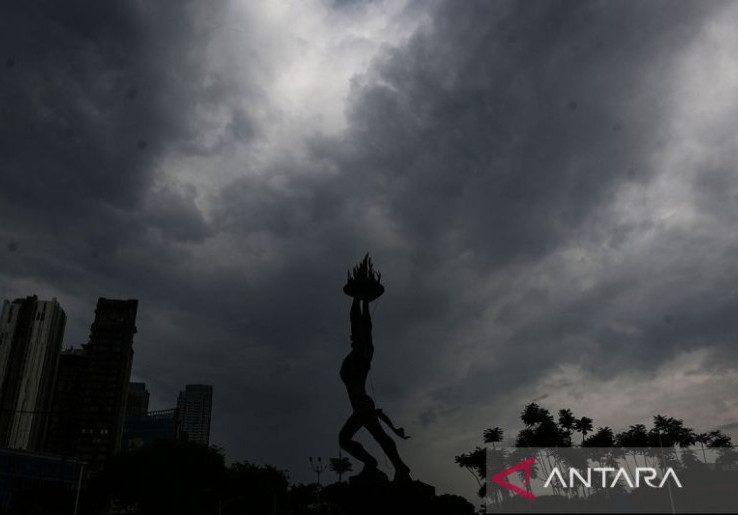 Prakiraan Cuaca Jakarta 23 November 2025: BMKG Sebut Hujan Bakal Turun Mulai Sore hingga Malam Hari 