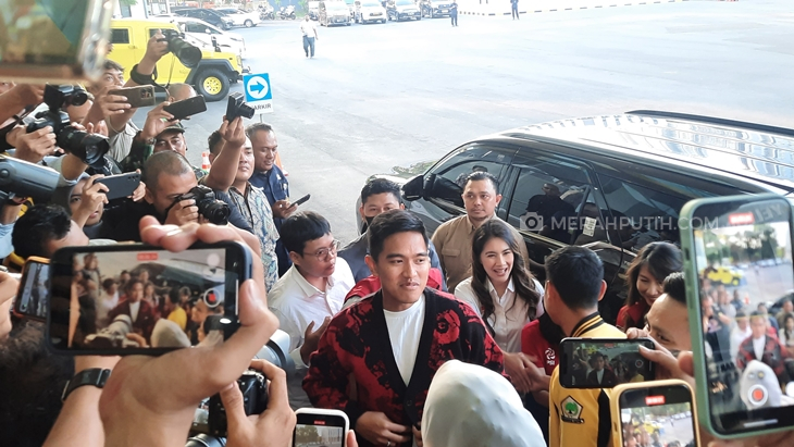 Ketum PSI Kaesang Sambangi Markas Golkar