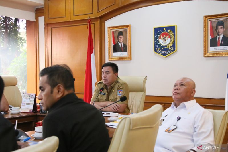 Proses Perizinan di Dearah Masih Lambat, Pakai Online Tapi Tetap Aja Harus Didatangi