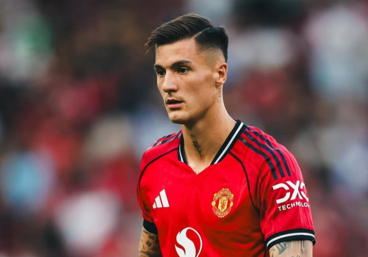 Manchester United Mulai Khawatir dengan Cedera Benjamin Sesko, Bakal Absen Lama?