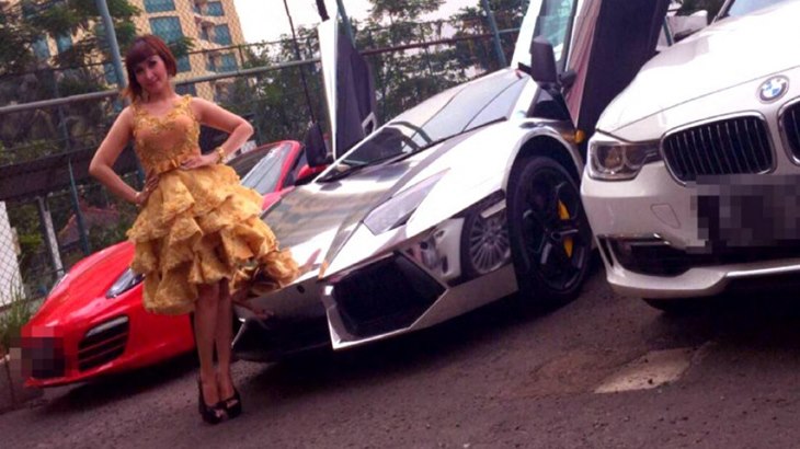 Deretan Koleksi Supercar Roro Fitria