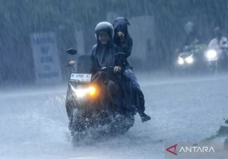 Anomali Cuaca Intai Jakarta, Pusdalops BPBD Siaga Penuh 24 Jam