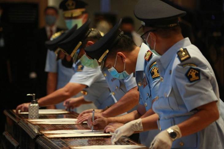 Suasana pelantikan pejabat pimpinan tinggi madya di lingkungan Kementerian Hukum dan HAM RI, di Graha Pengayoman Kemenkumham, Jakarta, Senin (3/5/2020) (ANTARA/Ho-Direktorat Jenderal Pemasyarakatan)