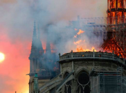 Saat Kebakaran Tengah Hanguskan Katedral Notre-Dame, Warga AS Langsung Galang Dana Renovasi