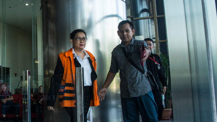 Miryam S Haryani saat bersiap menjalani pemeriksaan di Gedung KPK, Jakarta, Rabu (21/6). (ANTARA FOTO/Aprillio Akbar)