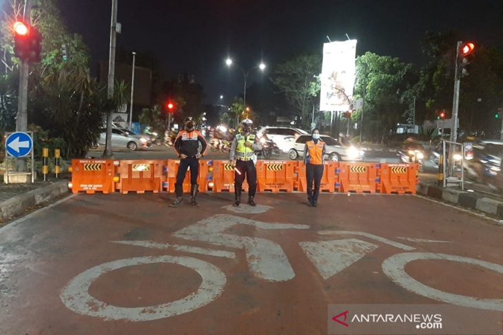 Penutupan jalan di Bandung, Jawa Barat. ANTARA/HO-Humas Pemkot Bandung