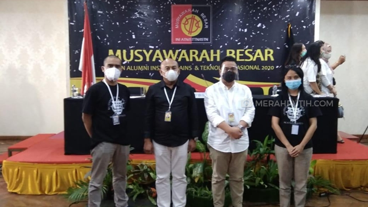Wagub DKI Riza Patria terpilih sebagai Ketua Umum Ikatan Alumni Institut Sains dan Teknologi Nasional (INI-ISTN) Jakarta masa bakti tahun 2020-2024. (Foto: MP/Asropih)