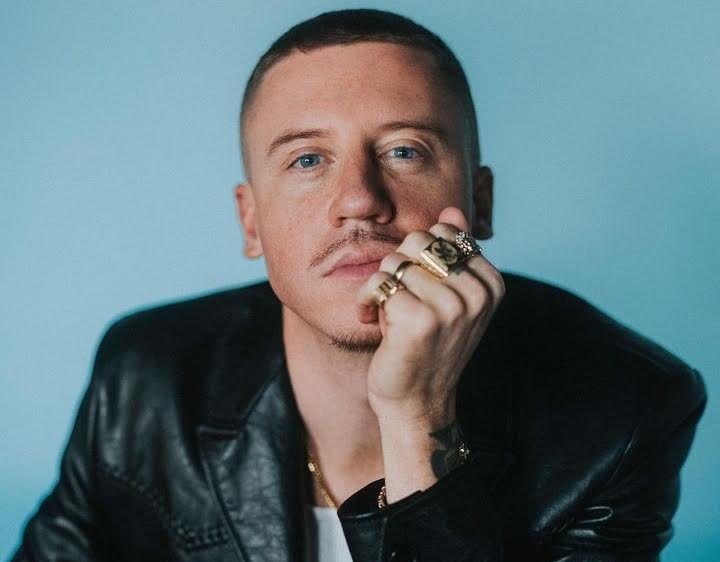 Rapper Macklemore Batalkan Konsernya di Dubai Sebagai Bentuk Protes ke UEA