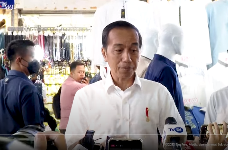 Jokowi Cek Kondisi Pasar Usai PPKM Dicabut