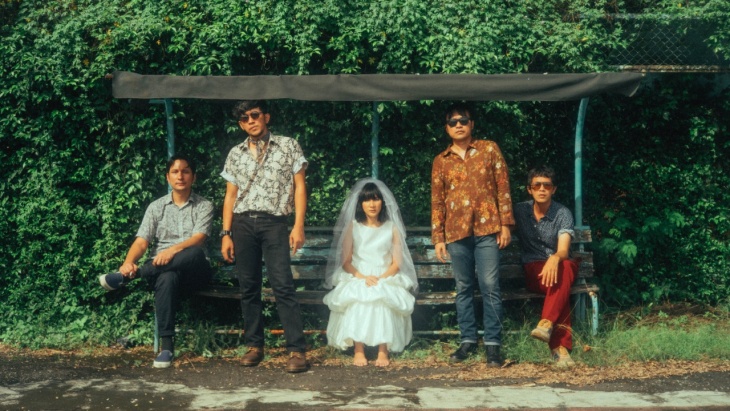 Kidung Awan Kelabu Persembahan Indische Party di ‘Duka Akhir Kemarau’