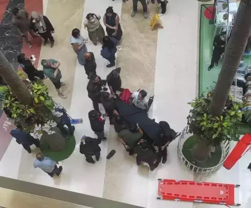 Diduga Bunuh Diri Lompat dari Lantai 3 Pondok Indah Mall, Pria Misterius Sempat Sekarat hingga Tewas di Rumah Sakit