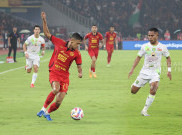 Aksi Persija Jakarta Tahan Imbang Persebaya Surabaya di Stadion Utama GBK Jakarta