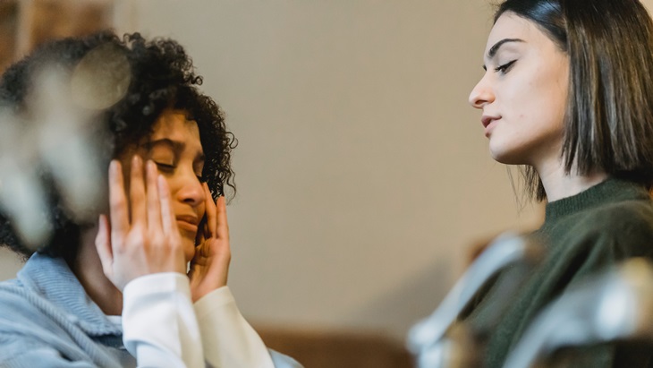 Orang sombong mudah dibenci. (Foto- Pexels/Liza Summer)