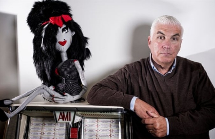 Pembuatan Biopik Amy Winehouse Tak Mengantongi Izin dari Ayahnya, Mengapa?