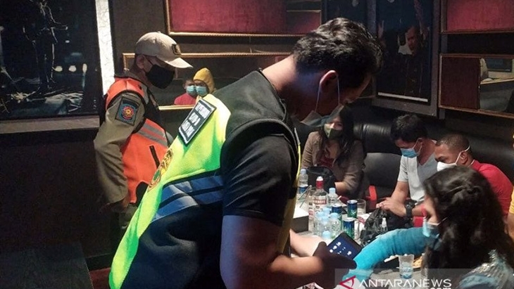 Pemprov DKI Siap Terima Kritik atas Pembukaan Kembali Karaoke