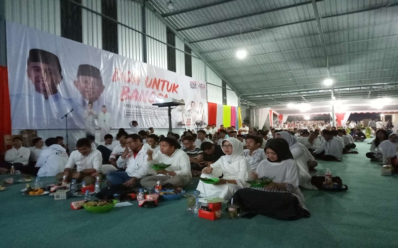  Kampanye Terbuka Berakhir, Ibunda Jokowi dan Relawan Milenial Gelar Doa Untuk Bangsa 