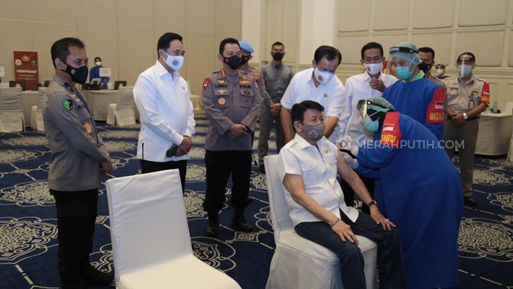 Ribuan Purnawirawan Polri Divaksinasi COVID-19