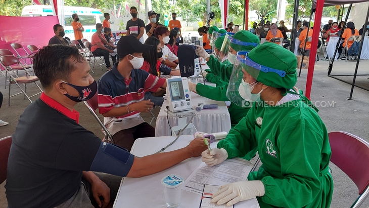 Persiapan Bergulirnya Liga 2, Gibran Vaksin Ribuan Pasoepati