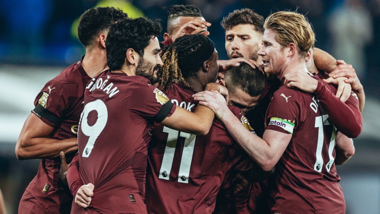 Menang Telak Atas Ipswich, Pep Guardiola Senang Manchester City Kembali Panas