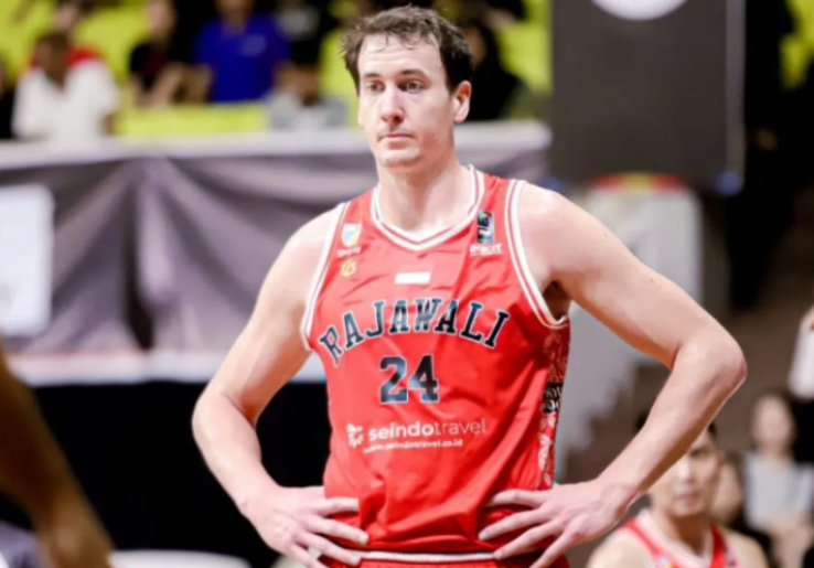 Center Asing Rajawali Medan Pensiun Tanpa Pernah Memenangkan Laga IBL