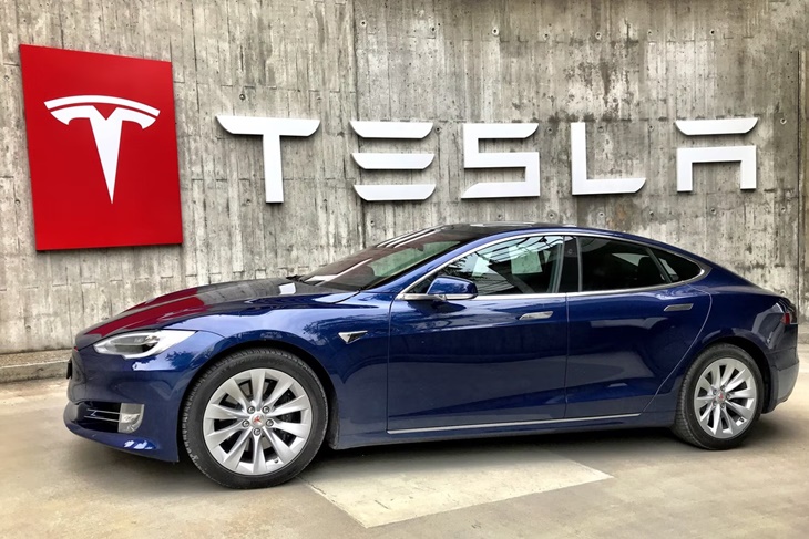 Elon Musk Bakal Jadi CEO Twitter untuk Sementara