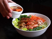 Deretan Makanan Sehat Khas Vietnam yang Bikin Lidah Bergoyang