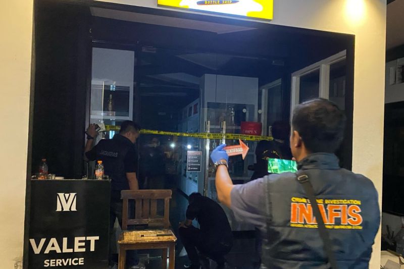 Sebulan Intai Karaoke Striptis di Kiai Saleh Semarang, Polisi Amankan Belasan LC