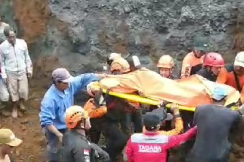 3 Korban Tetimbun Tebing Aliran Lahar Gunung Semeru Masih Dicari Tim Basarnas