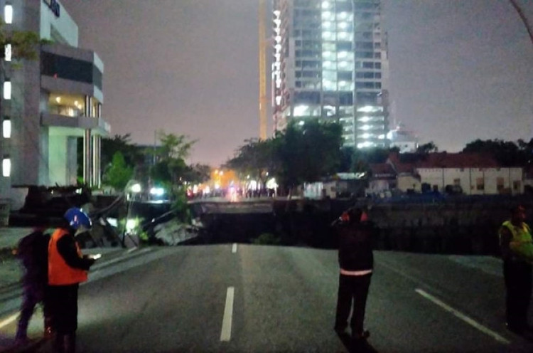 Pemkot Surabaya Buka Suara Terkait Jalan Gubeng Ambles