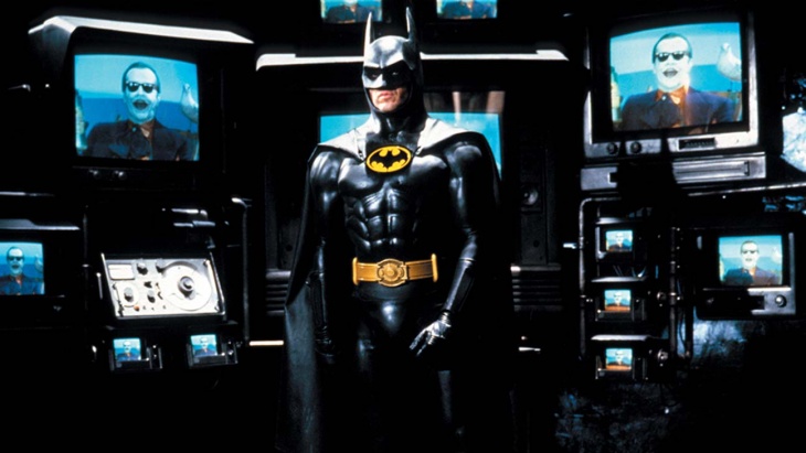 Swarovski Membuat Pajangan Batman dan Batmobile Dari Kristal Hitam, Seperti Apa Tampilannya?